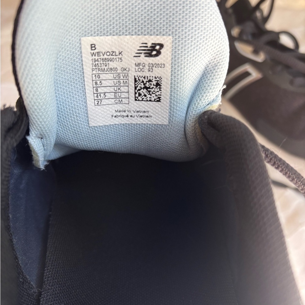 New Balance Black and White Athletic Shoes - Picture 4 of 5